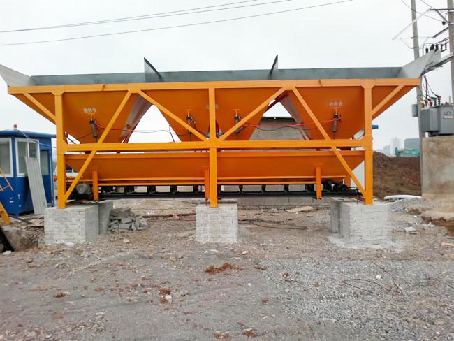 三倉配料機(jī)